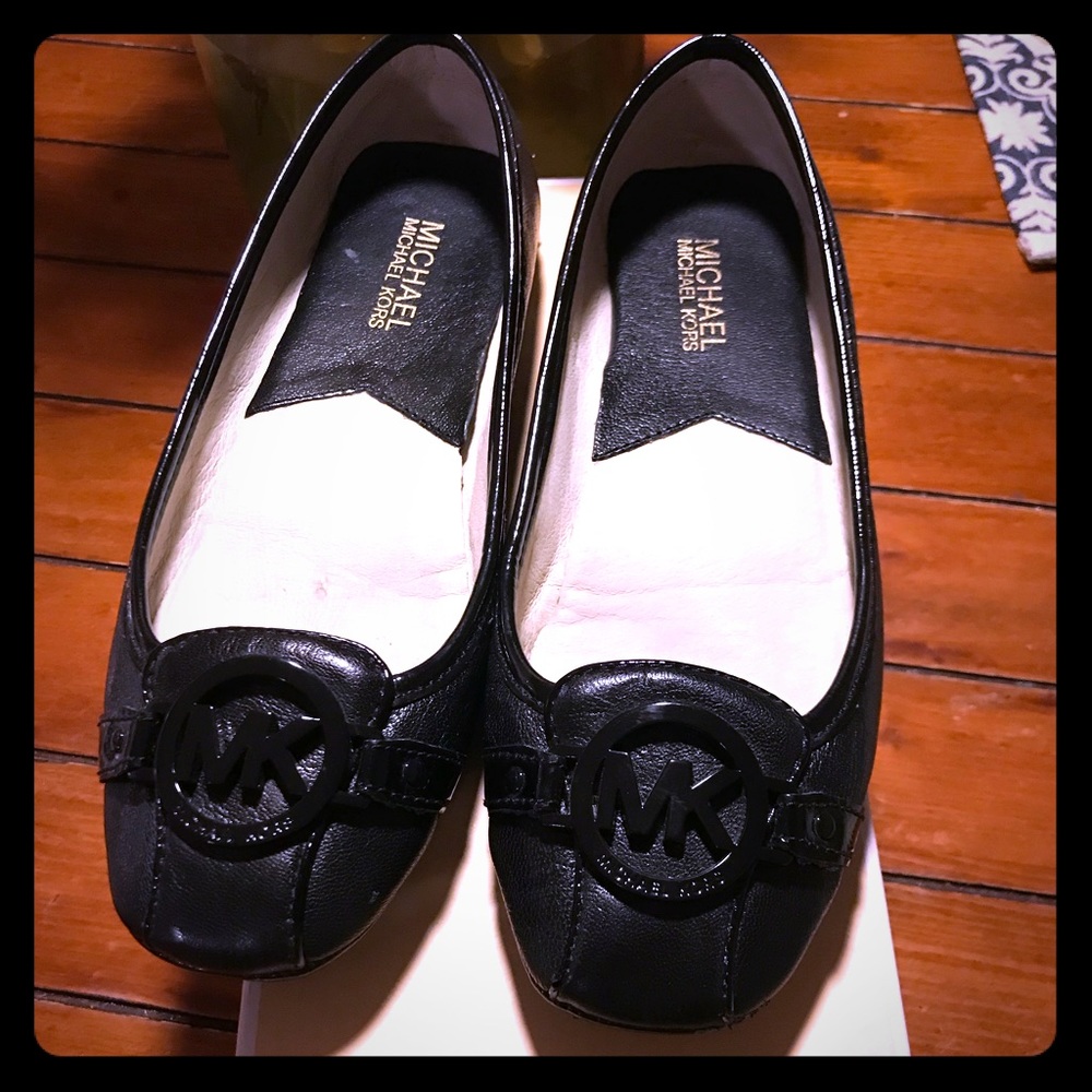 Black Michael Kors moccasins